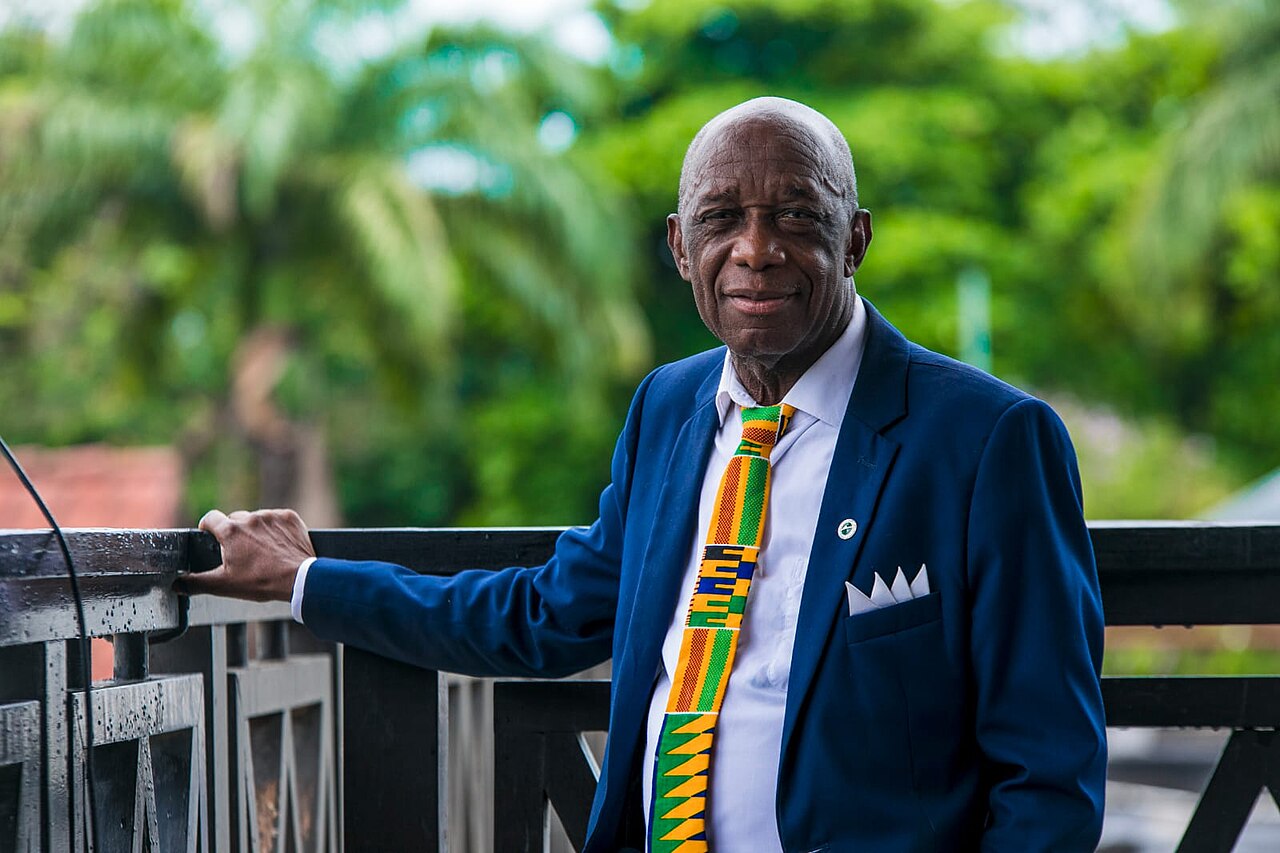 Dr. Thomas Owusu Mensah